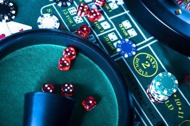 mpoten game variety: live dealer, slots, and esports markets displayed on mobile